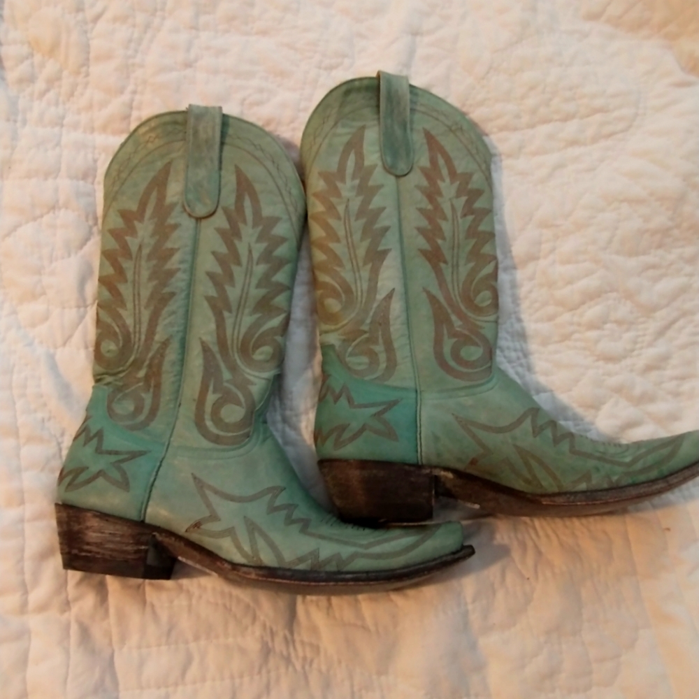 Old Gringo women's cowboy boots NWT